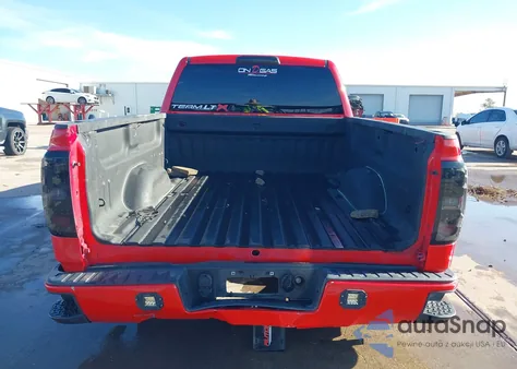 2018 Chevrolet Silverado 1500 1Lt from USA, damaged, VIN 1GCRCREC0JZ250020